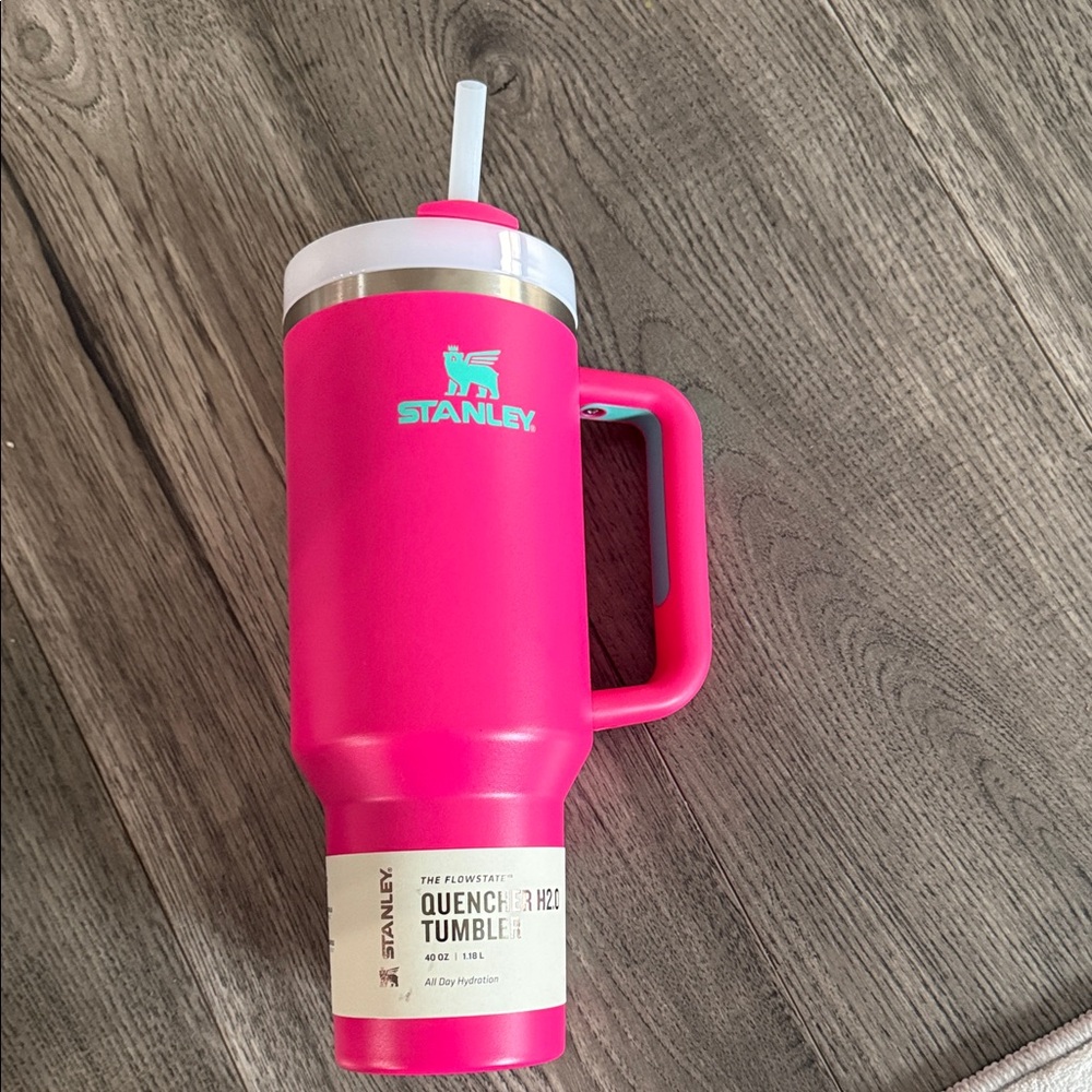 Stanley 40oz Quencher Tumbler Passion Pink